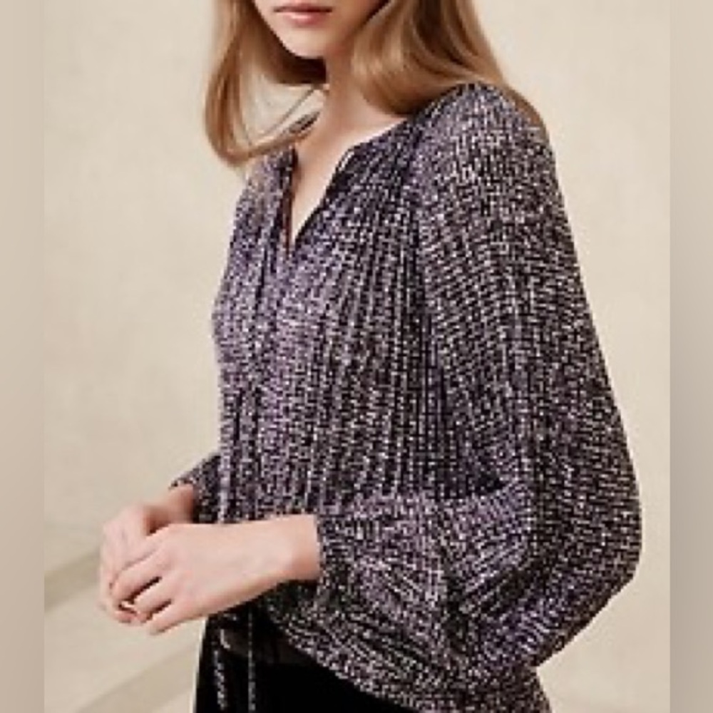 Banana Republic Factory NWT Purple Paint Texture Pleated Keyhole Blouse Size XS